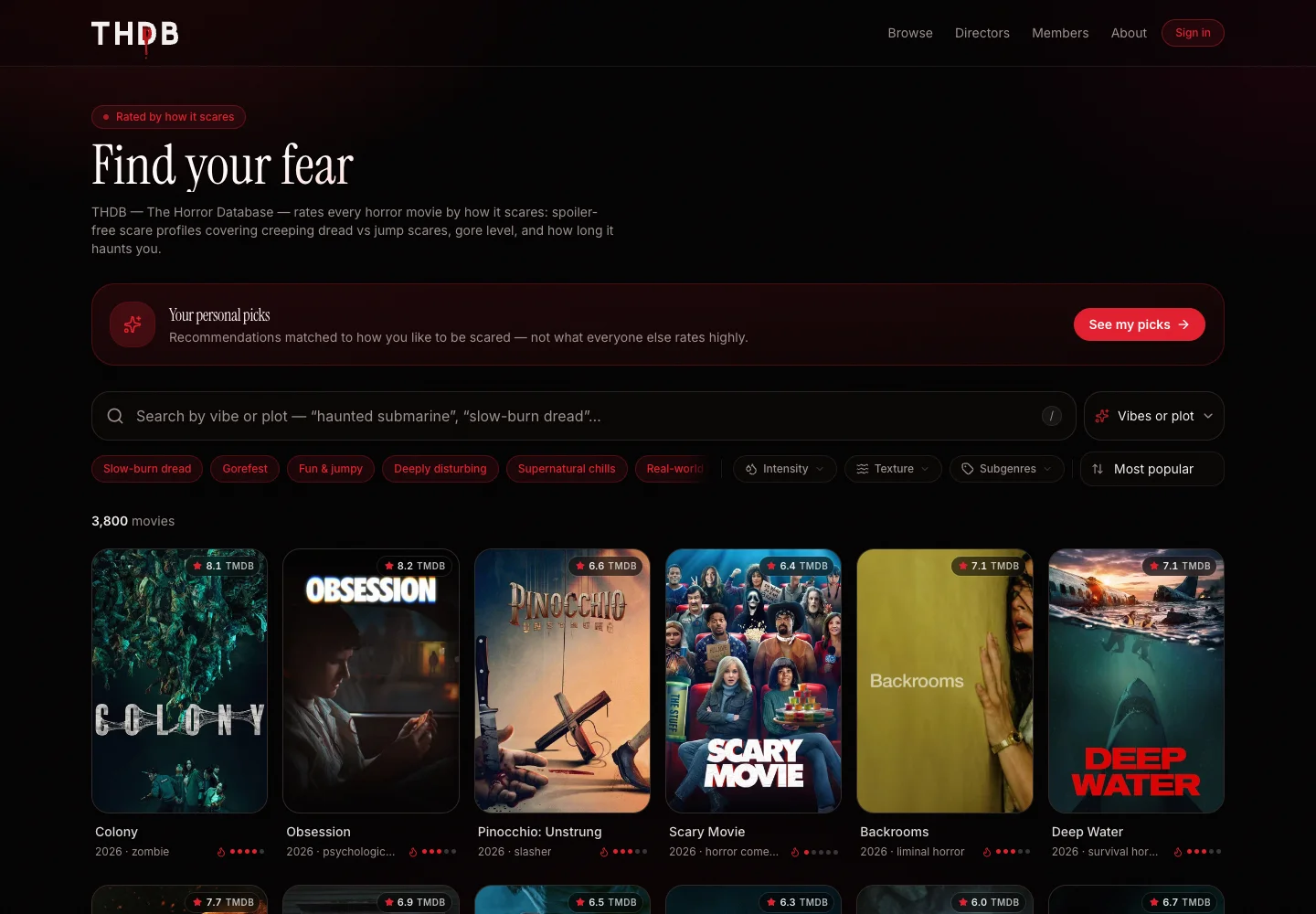 The Horror Database met een zoekveld, sfeerkeuzes, filters voor intensiteit en een overzicht van horrorfilms.